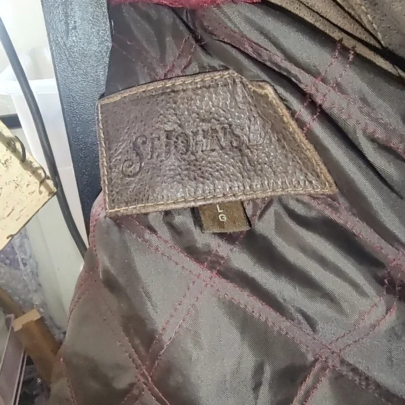 St. Johns Bay genuine leather jacket - Picture 5 of 9